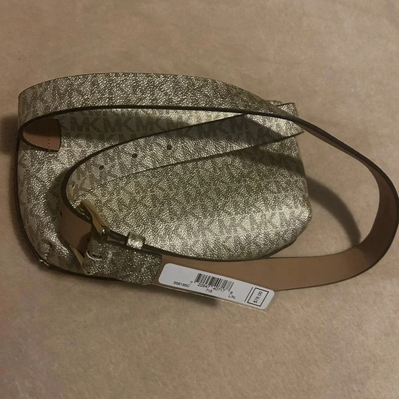 Michael Kors Fanny Pack - Picture 3 of 5